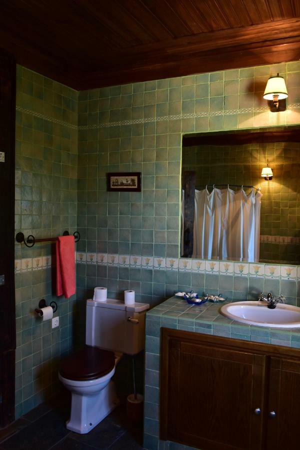 イダーニャ・ア・ノーヴァ Casa Dona Ameliaヴィラ エクステリア 写真