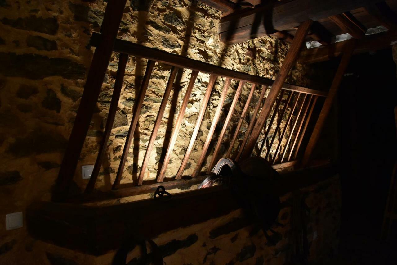 イダーニャ・ア・ノーヴァ Casa Dona Ameliaヴィラ エクステリア 写真